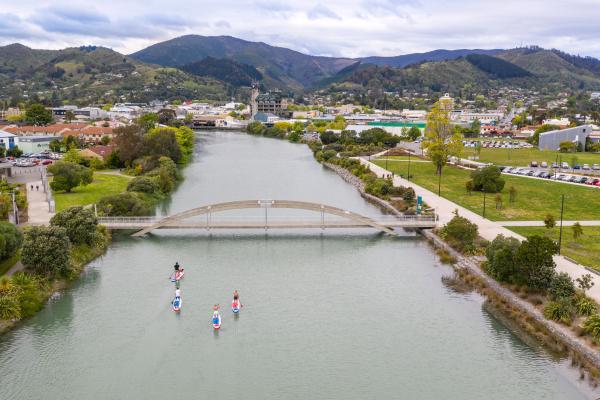 191443 paddleboarding in maitai river web 2560px