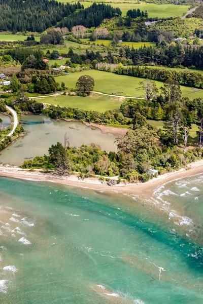 Parapara Inlet Collingwood by Golden Bay Air