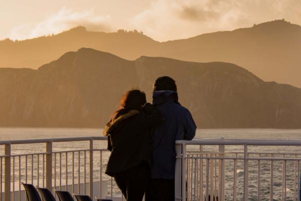 Interislander Sunset couple on Kaiarahi