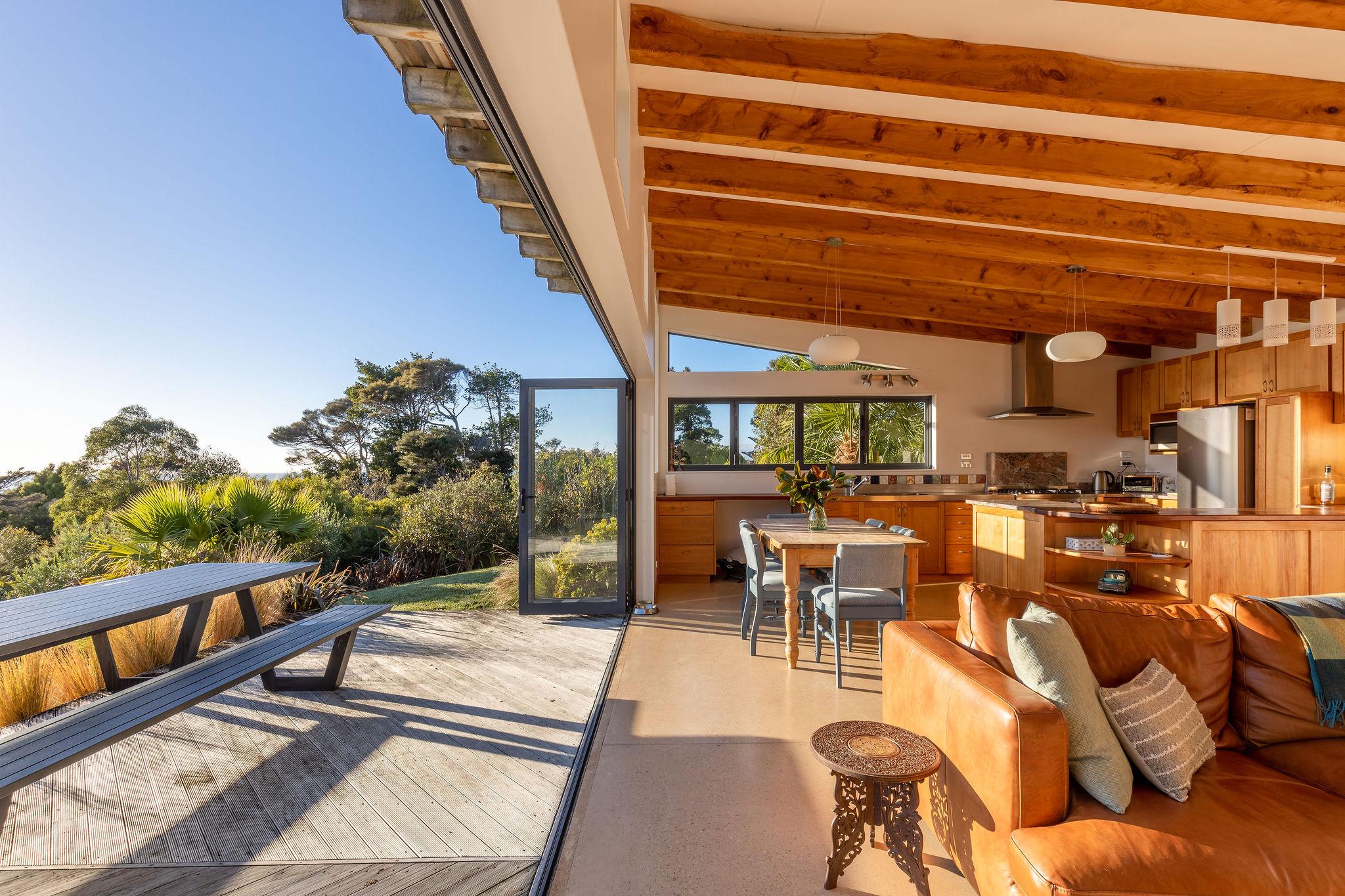 Deck with outdoor dining