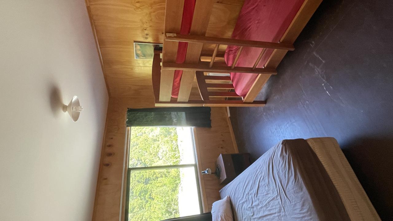 4 x 3-person bunk rooms.