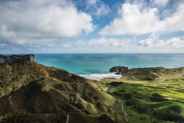 The Heaphy Track by Helicopters Nelson.