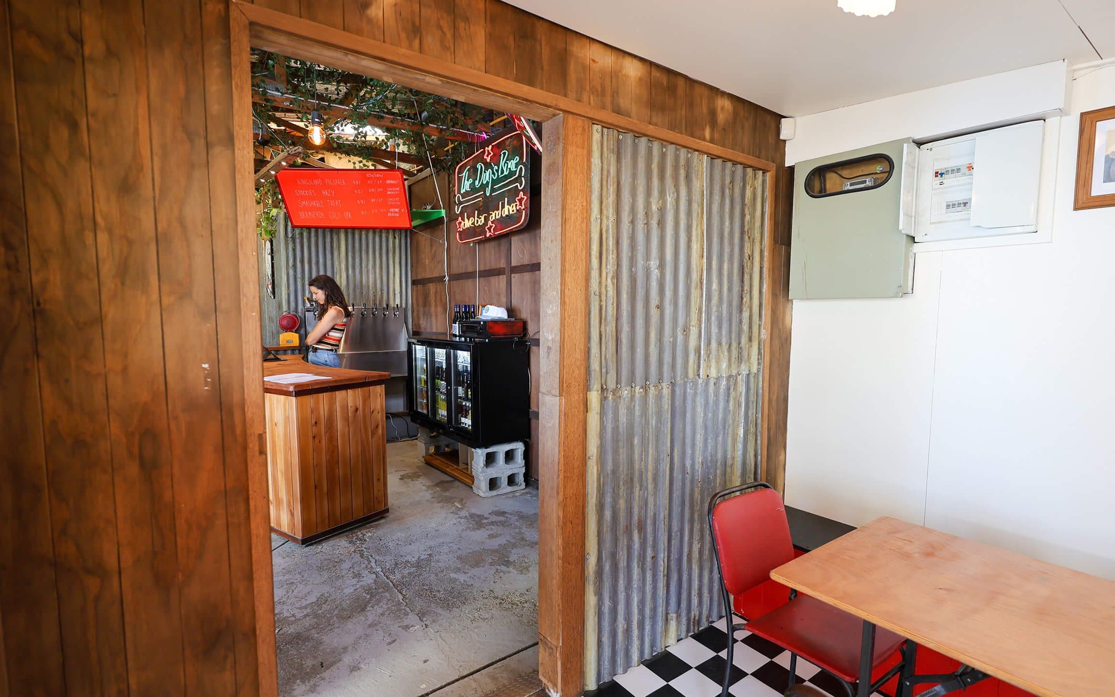 The Dogs Bone Nelson 3